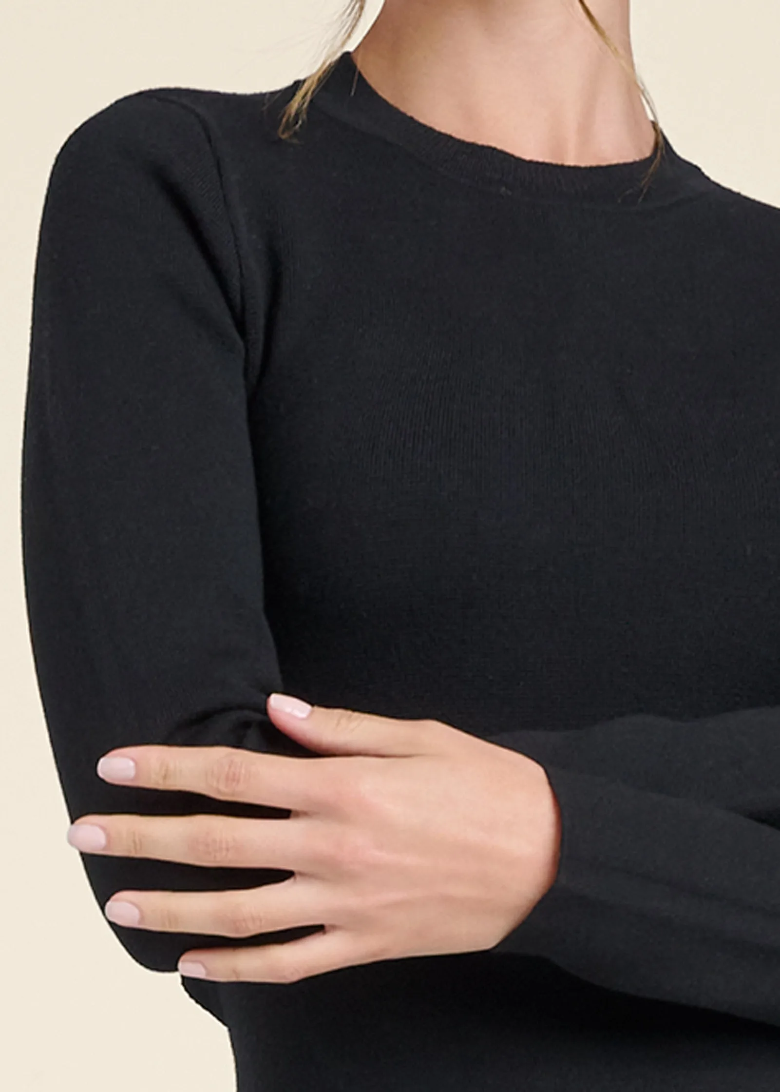 Twisted Cutout Back Detail Sweater - Black